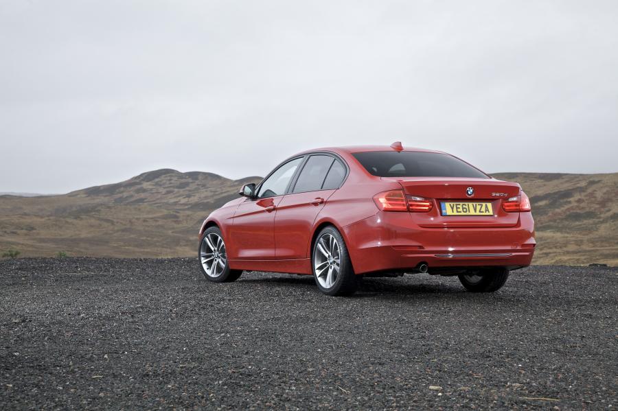  BMW 320d Sport 2012 года  (UK) (фото 27 из 28)
